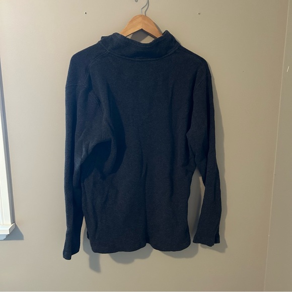 Banana Republic 1978 Long Sleeve Shirt with button collar - Picture 2 of 11